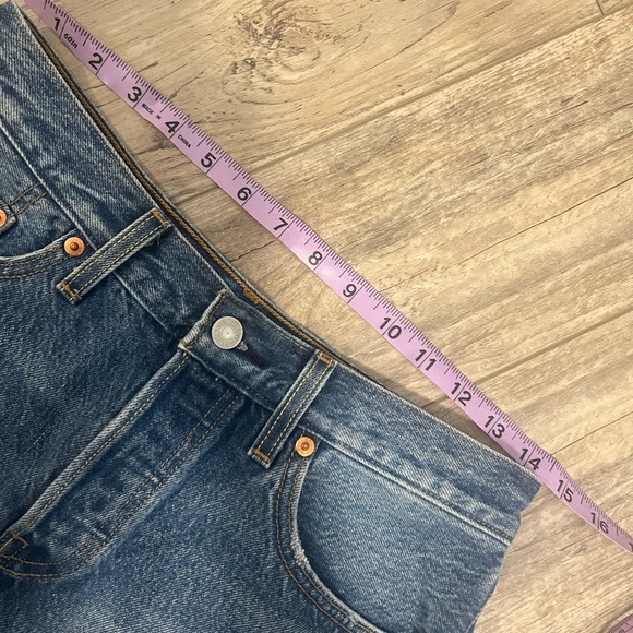 Levi’s denim shorts size 27 - Picture 5 of 9
